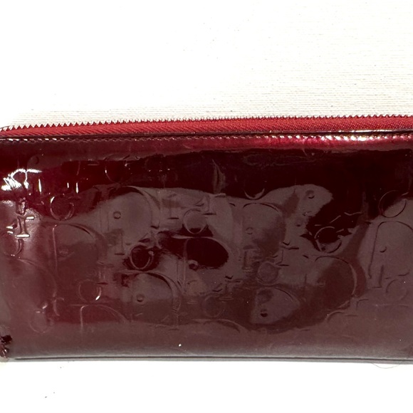 Dior Patent Leather Continental Wallet with Diorissimo Pattern - Picture 2 of 11